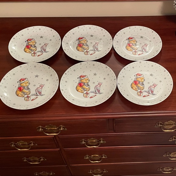 Disney Other - NWT Winnie the Pooh Christmas Salad Plates - Set of 6